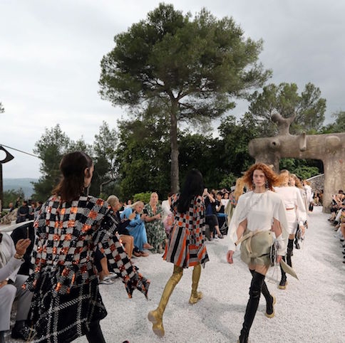 Louis Vuitton Mengambil Lokasi Bandara JFK untuk Show Cruise