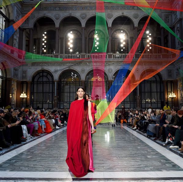 London Fashion Week Akan Digelar Secara Online
