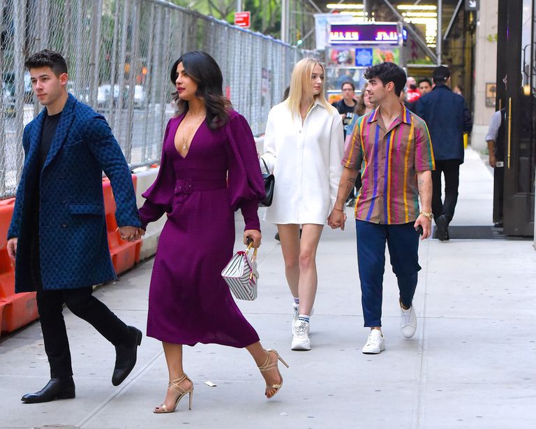 Priyanka Chopra dan Sophie Turner Double Date di New York