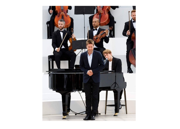 Christopher Bailey Tinggalkan Burberry