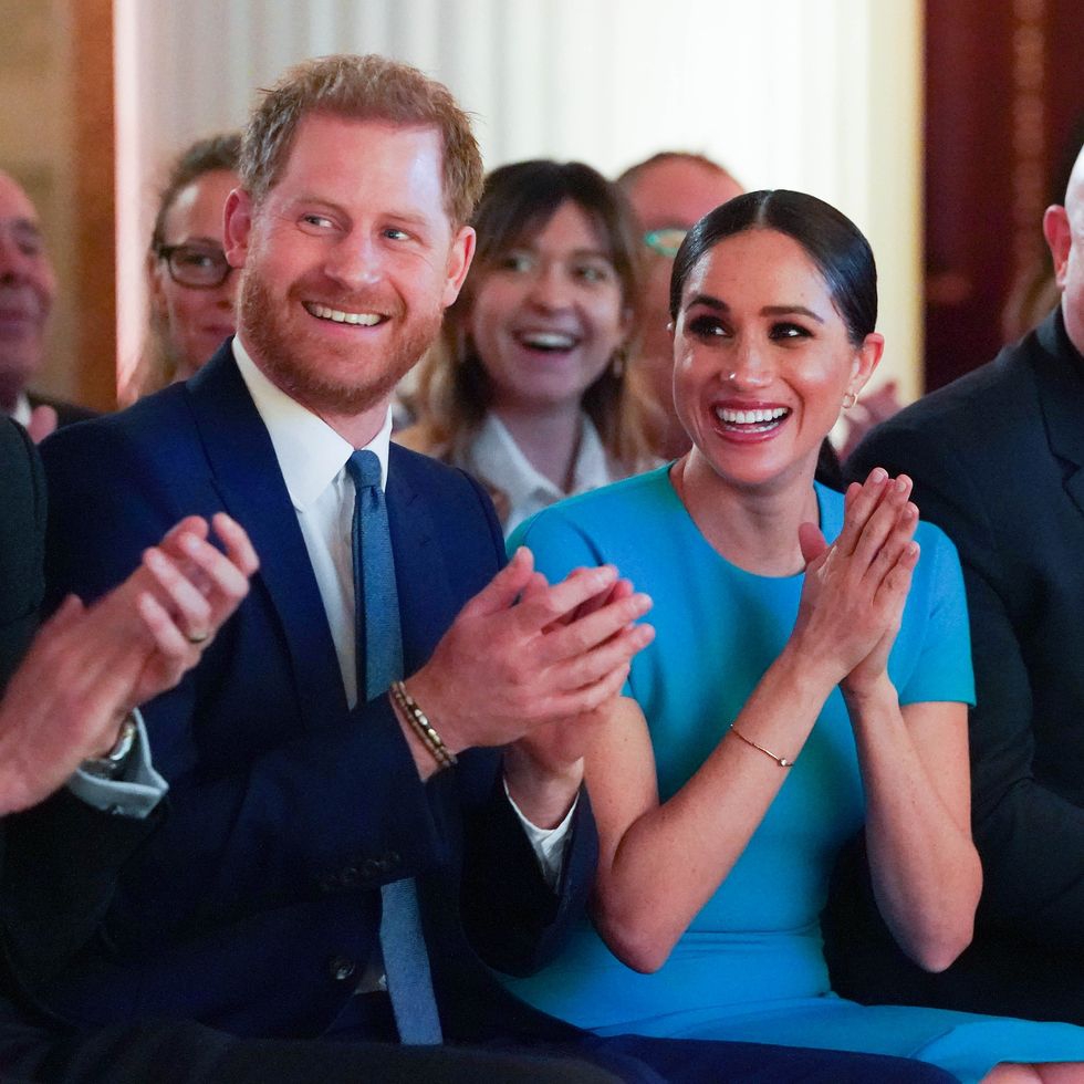 Terungkap! Pangeran Harry Pernah Punya Beberapa Akun Medsos
