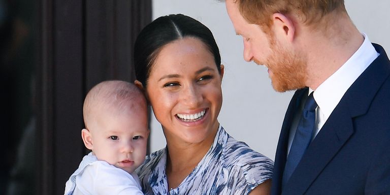 Baby Archie Harrison Menikmati Teriknya Matahari California