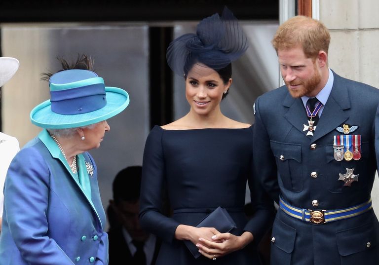 Ratu Elizabeth Setuju Harry dan Meghan Bolak-Balik Kanada