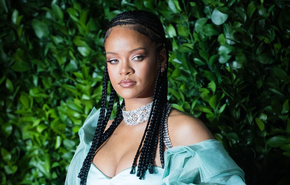 Rihanna Resmi Menjadi Salah Satu Musisi Terkaya di Inggris