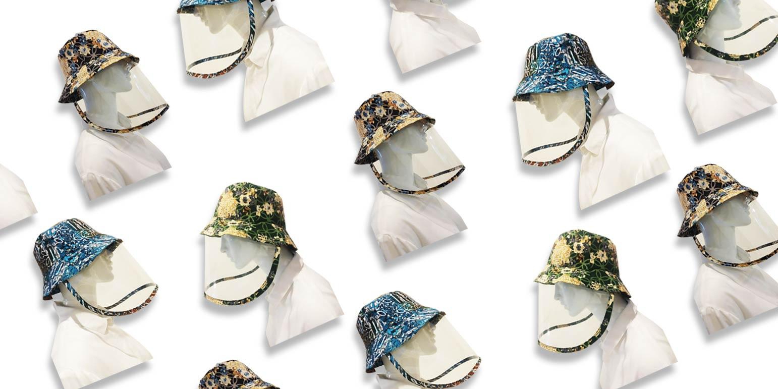 Lindungi Diri dengan Topi Anti Corona Lansiran Alleira Batik