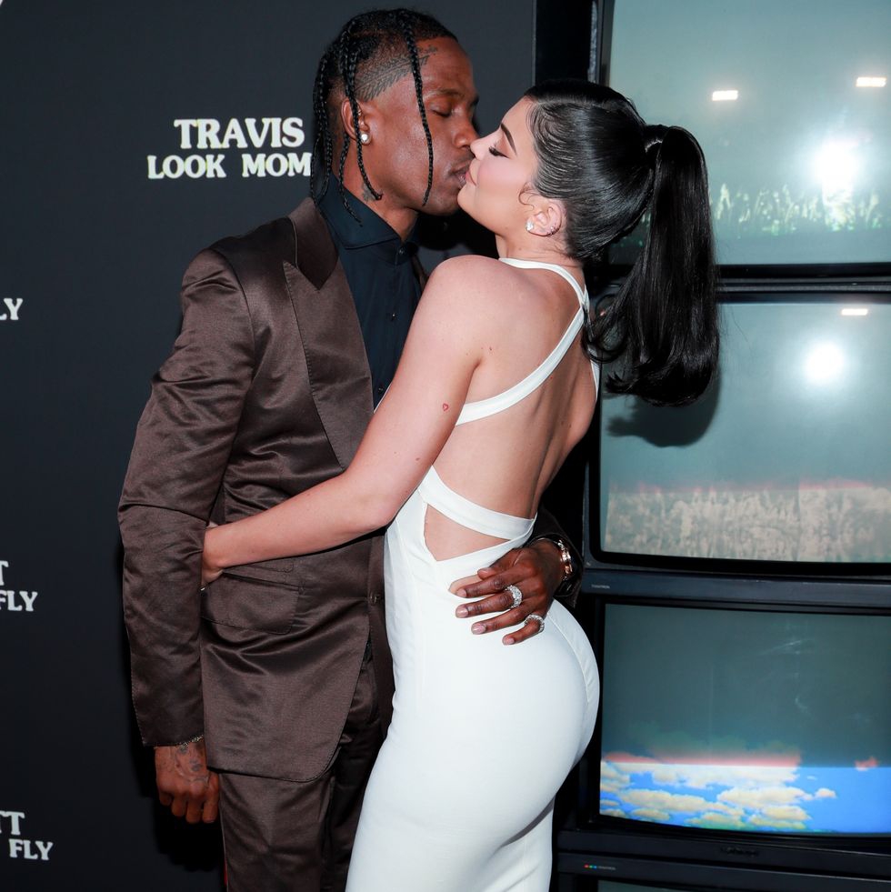 Kylie Jenner Dan Travis Scott Kembali Menjalin Cinta [ 981 x 980 Pixel ]