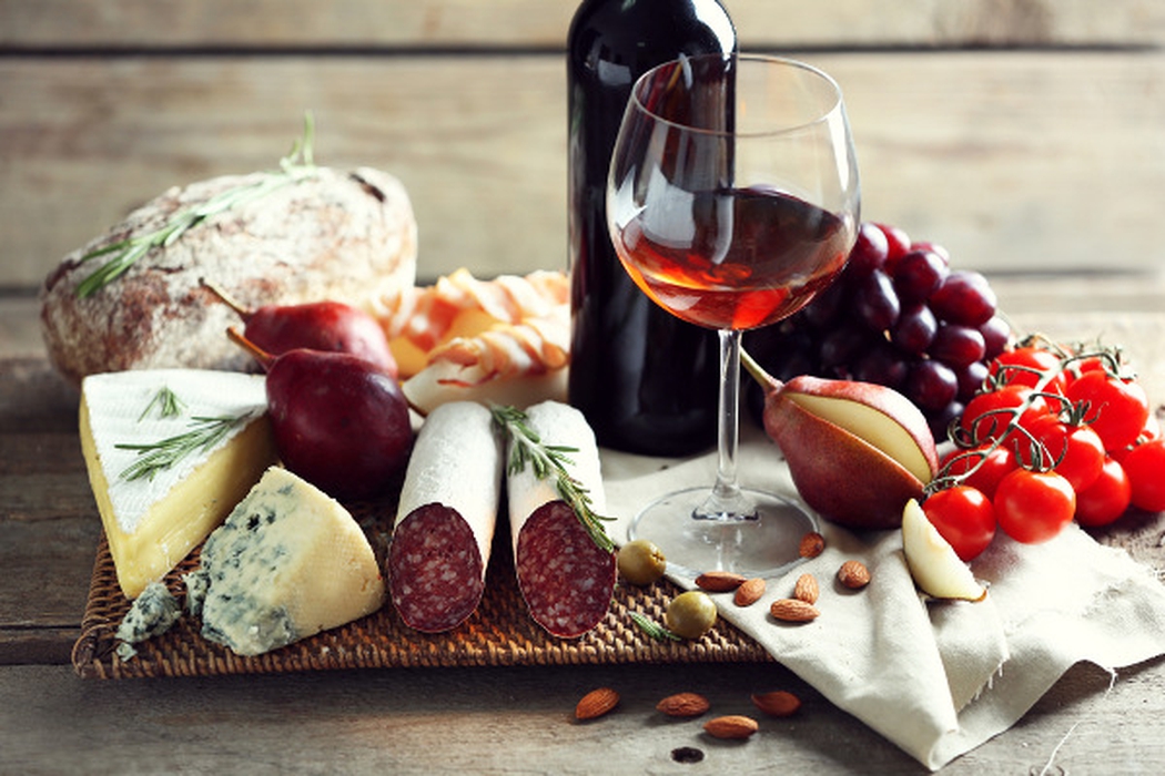 Trik Memasangkan Wine dengan Makanan