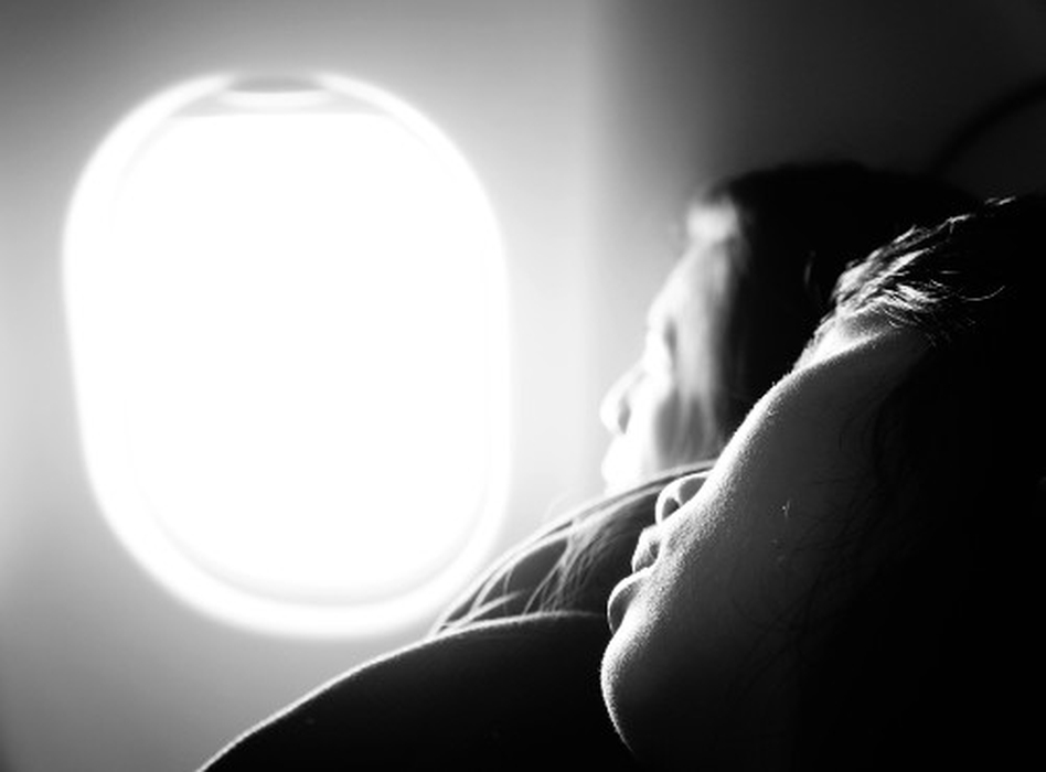 6 Tip untuk Tidur Lebih Nyenyak dalam Pesawat