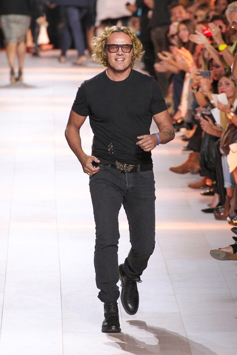 Peter Dundas Mundur dari Roberto Cavalli