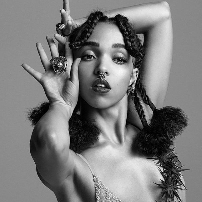 A - Z Tren Fashion 2016: FKA Twigs