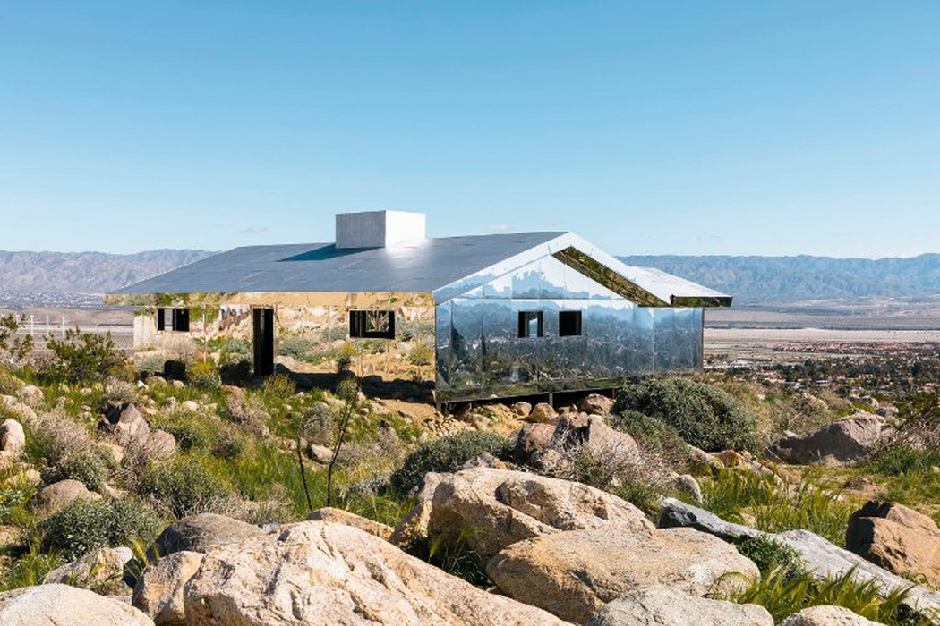 Rumah Cermin di Coachella Valley