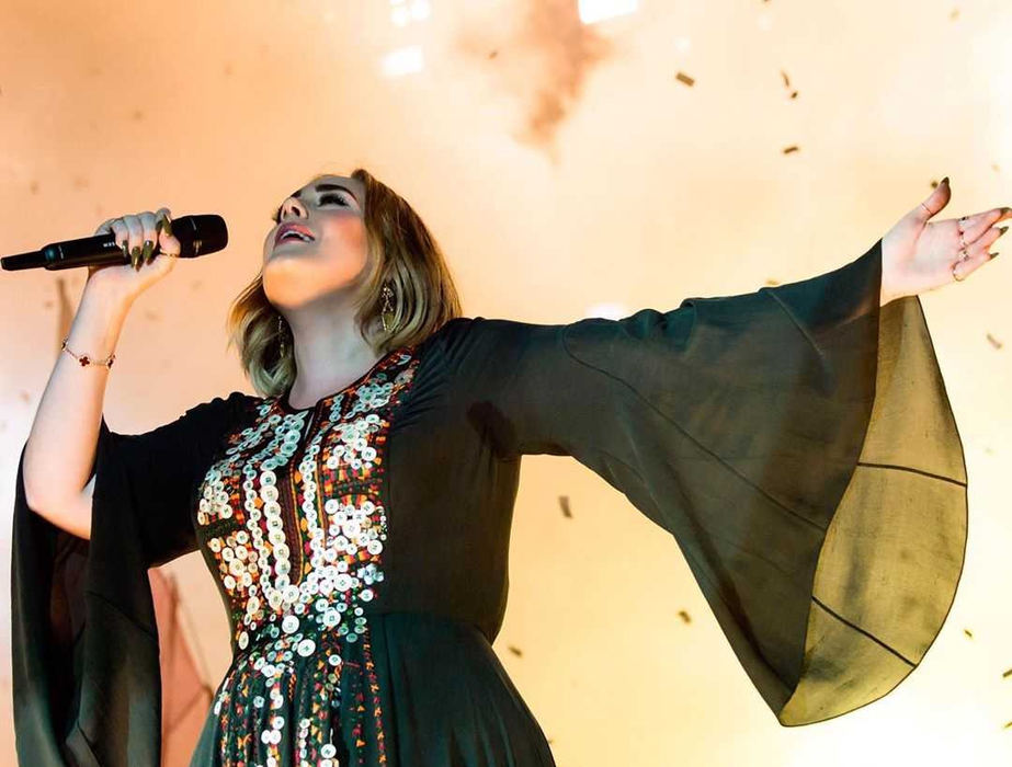10 Fakta Kehadiran Adele di Panggung Saturday Night Live! Akhir Pekan Lalu
