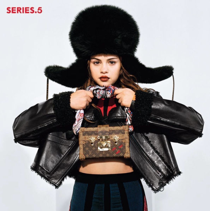 Selena Gomez Menjadi Wajah Baru Louis Vuitton