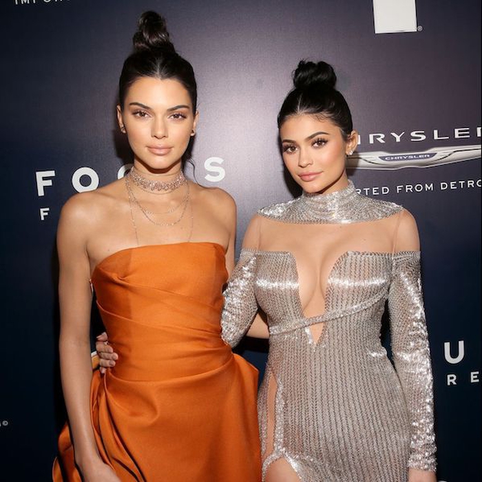 Kendall dan Kylie Jenner Bicara Tentang Caitlyn Jenner