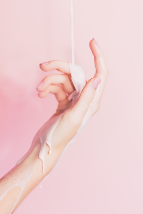 7 Alasan Pentingnya Memakai Hand Cream Secara Teratur