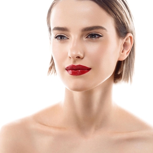 Cara Mengatasi Kulit Kering Sebelum Memulai Makeup