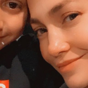 Tampilan Kulit Jennifer Lopez Ketika Tak Mengenakan Makeup