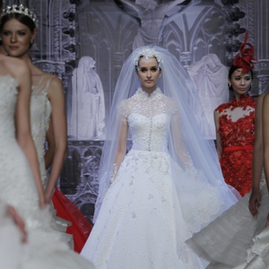 Keanggunan Gaun ala Permaisuri