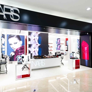 Lihat Butik Pertama Kosmetik Nars di Jakarta!