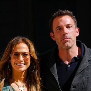 Jennifer Lopez dan Ben Affleck Habiskan Akhir Pekan Thanksgiving Bersama