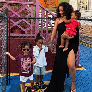 Rihanna Bagikan Video Langka dan Menggemaskan Ketiga Anaknya di Barbados