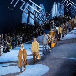 Kontras dan Ambiguitas Jadi Ciri Khas Koleksi Pria untuk Fendi di Musim Panas 2023