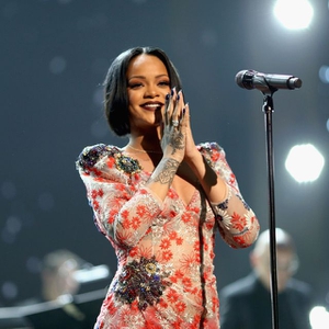 Sesaat Lagi Rihanna Akan Resmi Kembali ke Dunia Musik!