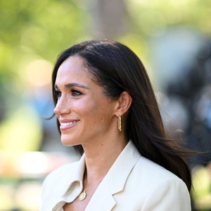 Duchess Meghan Sukses Menjual Habis Anggur Rosé Miliknya
