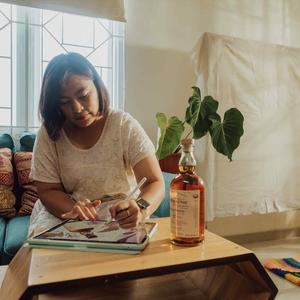 Diela Maharanie: Seniman yang Merepresentasikan Ikon Budaya Indonesia dan Craftsmanship di Edisi Spesial Whisky The Balvenie