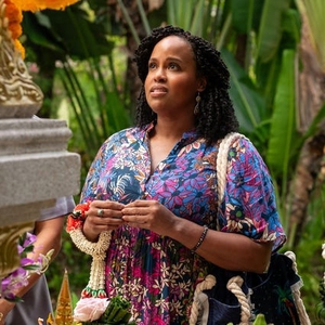 Pelajaran Dari The White Lotus: Pentingnya Berdandan Saat Makan Malam