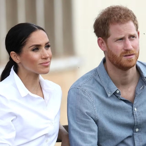 Pangeran Harry dan Duchess Meghan Mengecam Perilaku Paparazzi yang &ldquo;Sangat Ceroboh&rdquo; di Sekitar Sekolah Anak-Anak Mereka di Inggris