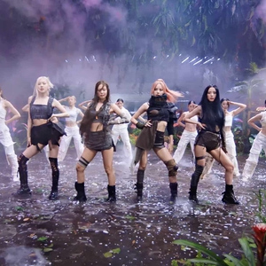 Melihat Lebih Detail Tampilan Fashion Blackpink di Video Klip Pink Venom