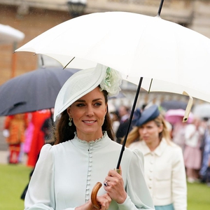 Kate Middleton Kenakan Lagi Gaun Hijau Mint untuk Pesta Taman Musim Semi Tahun Ini