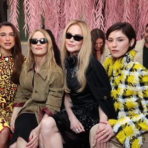 Di Paris, Barisan Depan Peragaan Chanel Haute Couture di Penuhi Deretan Selebritas Ternama