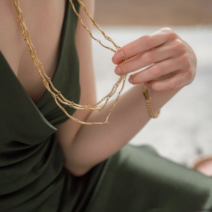 10 Model Kalung Emas yang Tidak Mudah Putus dan Tahan Dipakai Sehari-hari