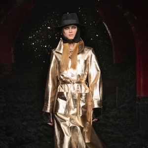 Liburan Ski dan Parisian Chic di Preview Koleksi Chanel