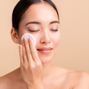 15 Manfaat Toner untuk Wajah agar Terlihat Awet Muda dan Cerah