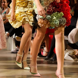 Dari Ritel ke Runway: 1001 Shoes Tampilkan Debut Internasional di London Fashion Week bersama Tran Hung