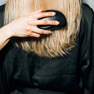 15 Manfaat Menyisir Rambut yang Perlu Diketahui