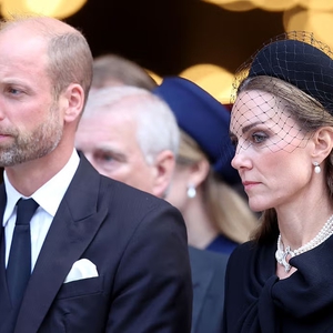 Putri Kate dan Pangeran William Terlihat Muram dalam Balutan Hitam di Pemakaman Duchess of Kent