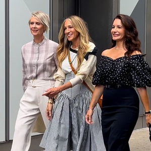 Intip 38 Foto di Balik Proses Syuting Film And Just Like That...