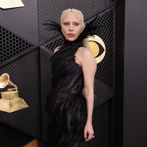 Lady Gaga Membatalkan Konsernya Beberapa Jam Sebelum Acara Dimulai Karena Keadaan Darurat Medis
