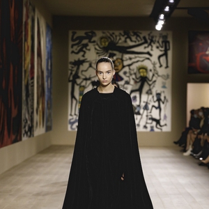 Glamorama Sulam Apik di Koleksi Dior Haute Couture