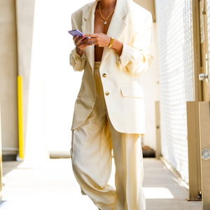 Tips Ideal Menemukan Serta Menata Setelan Oversized