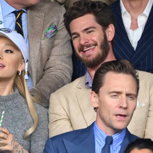 Ariana Grande, Andrew Garfield, Lily James dan Banyak Selebriti Hadir Ke Turnamen Final Wimbledon