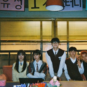 7 Pemeran Drama Korea Study Group yang Curi Perhatian