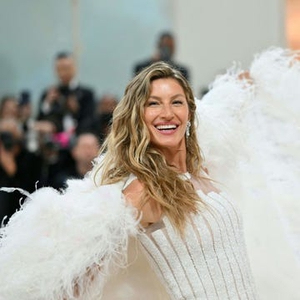 Tampak Pertama Buah Hati Gisele Bundchen dan Joaquim Valente
