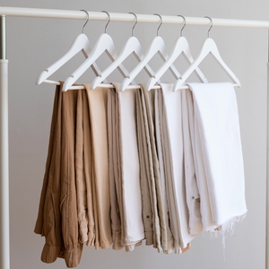 Ketahui Perbedaan Warna Ivory dan Beige dalam Dunia Fashion