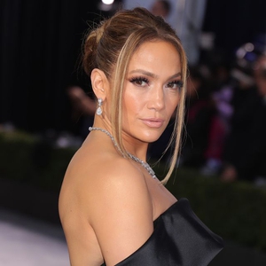 Intip Lagi Merek Kosmetik Milik Jennifer Lopez!