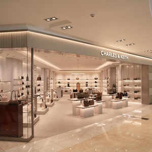 Wajah Baru Gerai Charles & Keith di Grand Indonesia